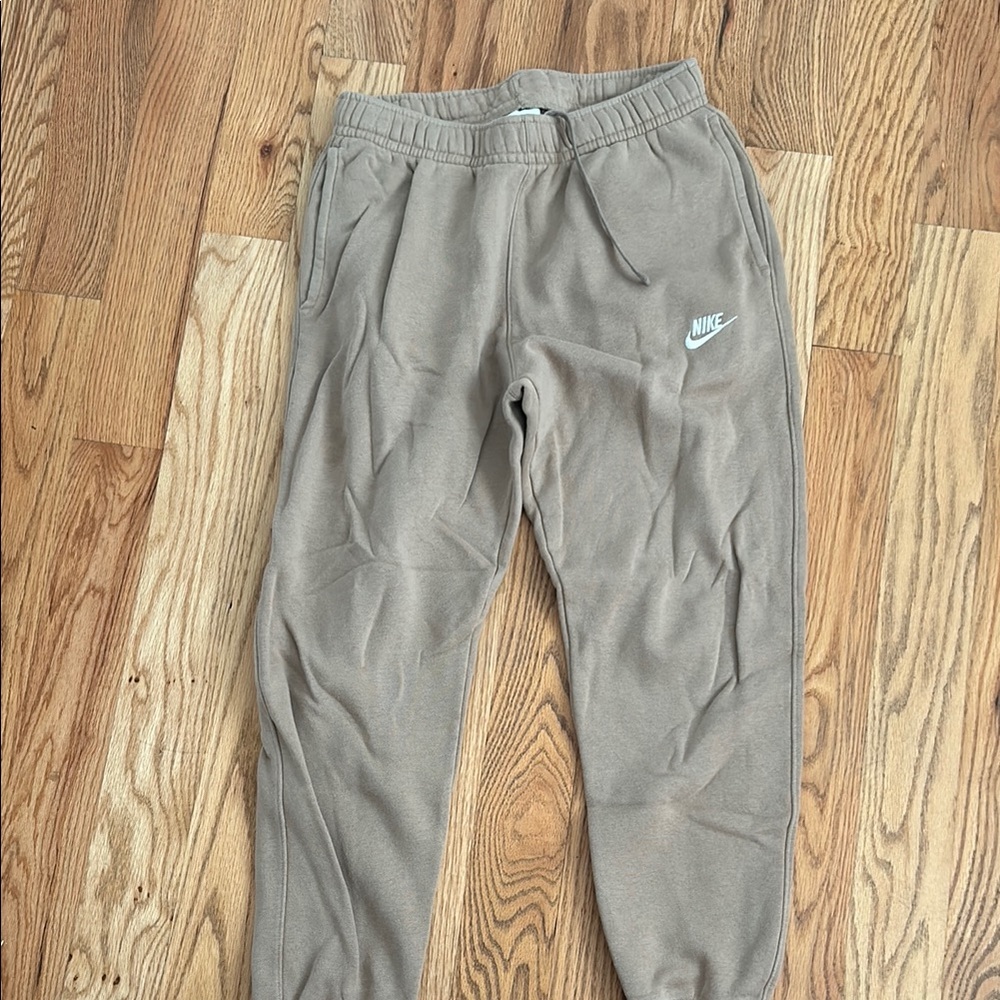 Nike Jogger Pants - Khaki